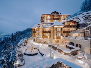 Hotel AlpenSchlössl