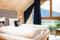 HOCHoben Chalets & Mobilhomes se skipasem